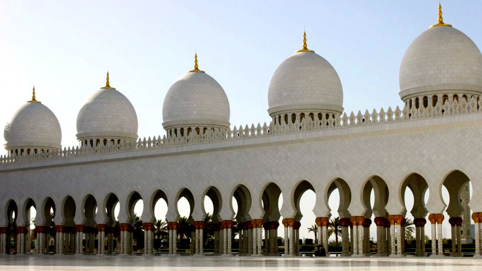 Sheikh Zayed Grand Mosque in Abu Dhabi, UAE